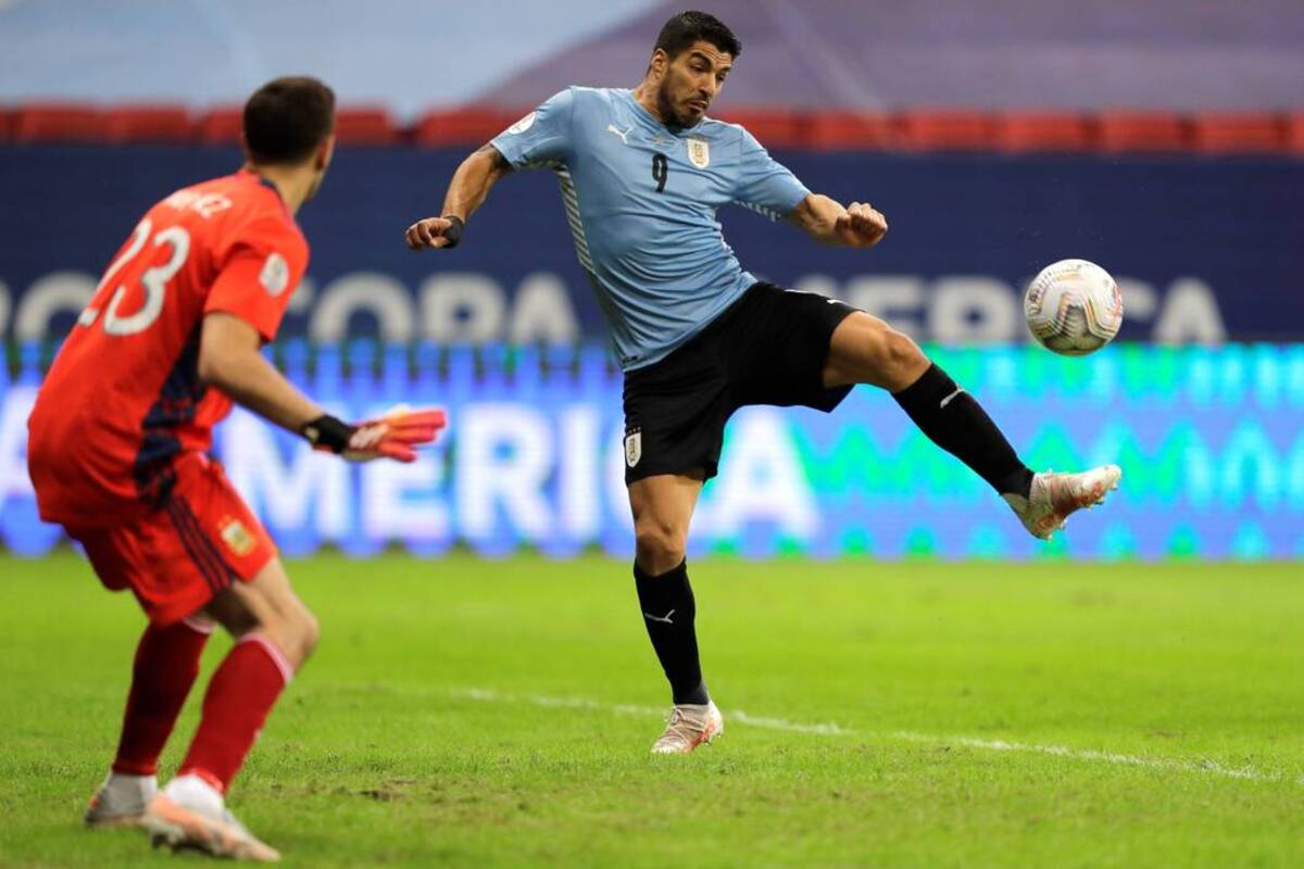 Uruguay vs Chile score: Suarez saves the day to cancel out Eduardo Vargas opener Uruguay vs Chile score: Suarez saves the day to cancel out Eduardo Vargas opener