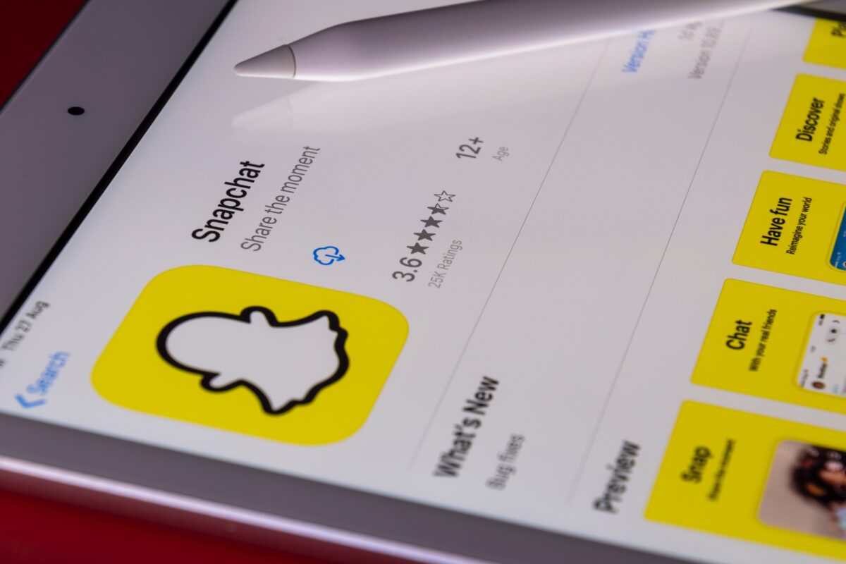Facebook Instagram WhatsApp Restored The Risk Of Trusting